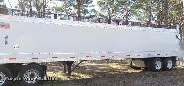 image for item BJ9851 2014 Aeroswint live bottom trailer