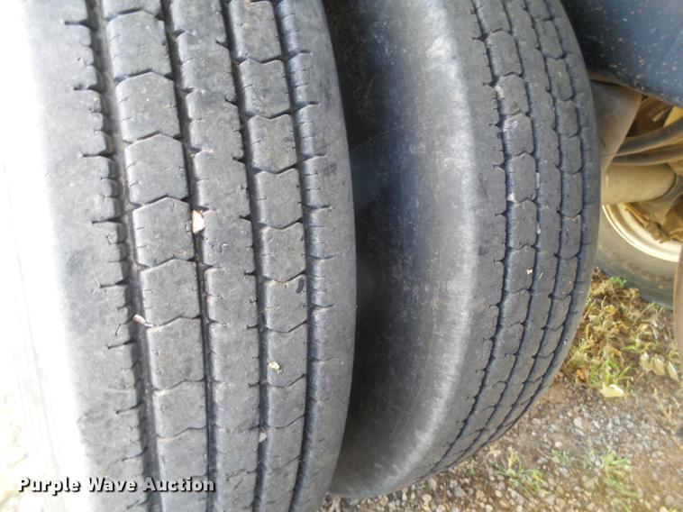 image for item BJ9851 2014 Aeroswint live bottom trailer