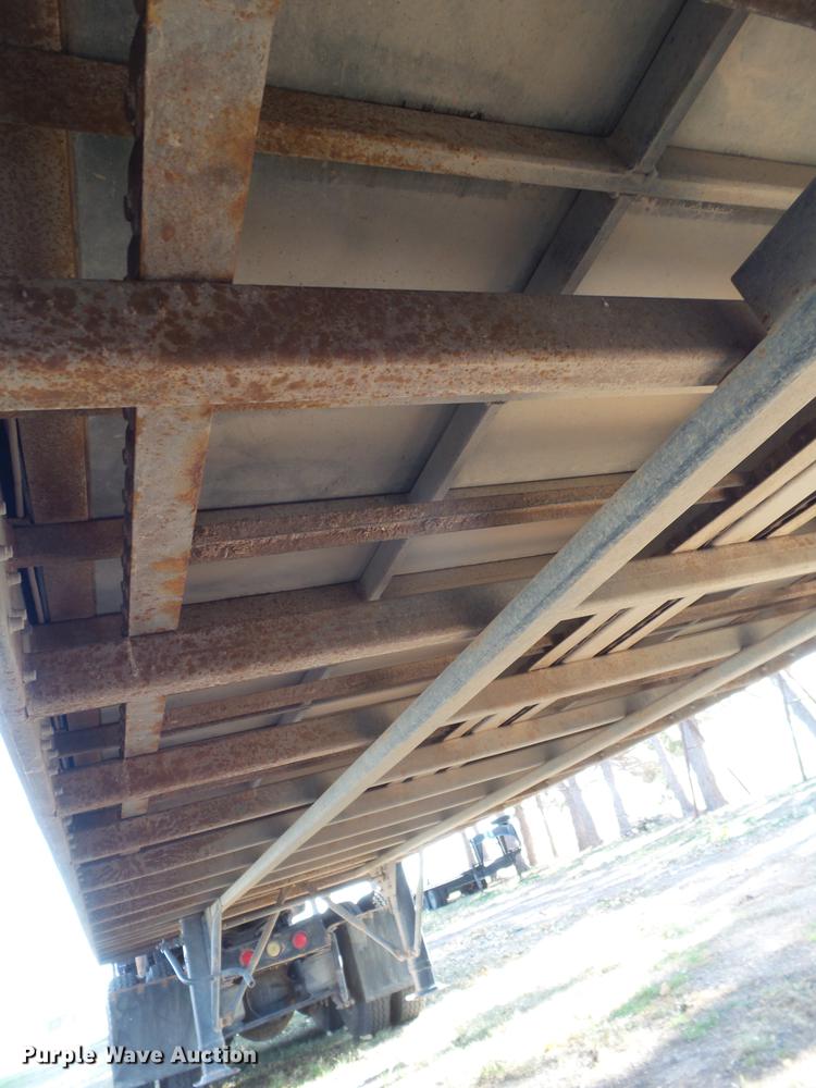 image for item BJ9851 2014 Aeroswint live bottom trailer