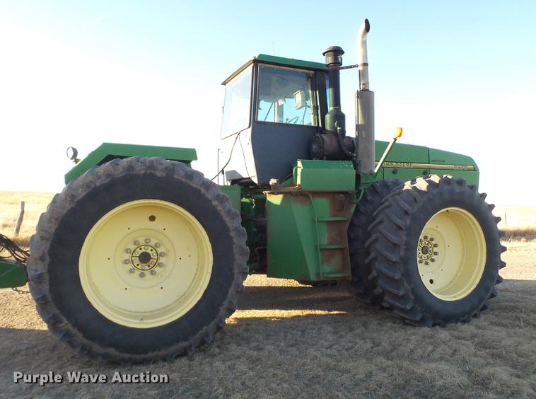 image for item BJ9914 1995 John Deere 8970 4WD tractor