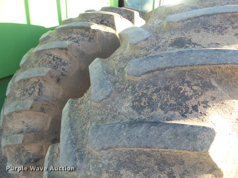 image for item BJ9914 1995 John Deere 8970 4WD tractor