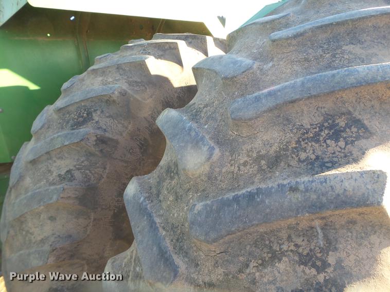 image for item BJ9914 1995 John Deere 8970 4WD tractor