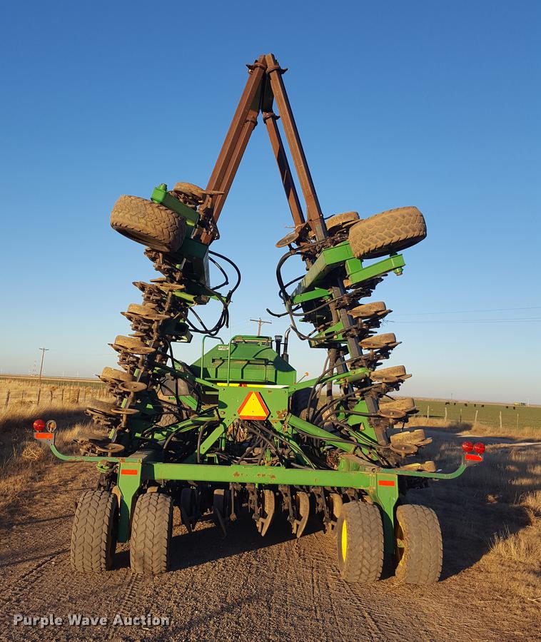 image for item BJ9915 John Deere 1850 air seeder