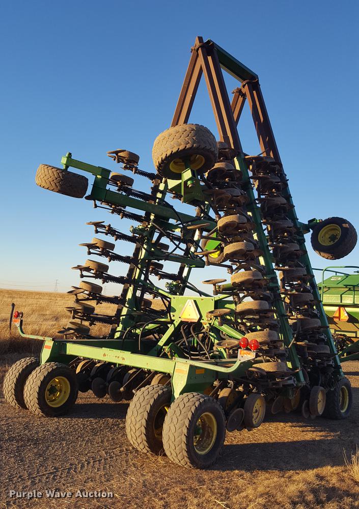 image for item BJ9915 John Deere 1850 air seeder