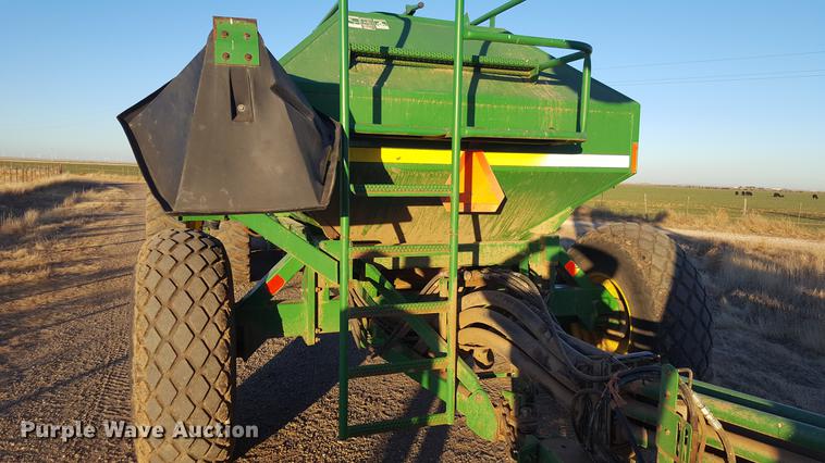 image for item BJ9915 John Deere 1850 air seeder
