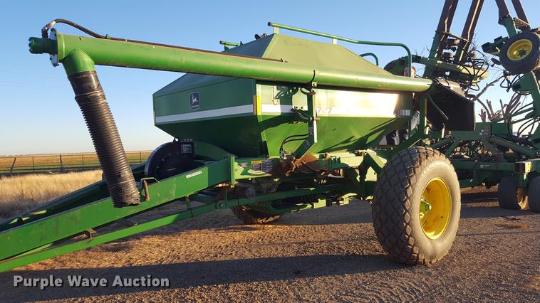 image for item BJ9915 John Deere 1850 air seeder