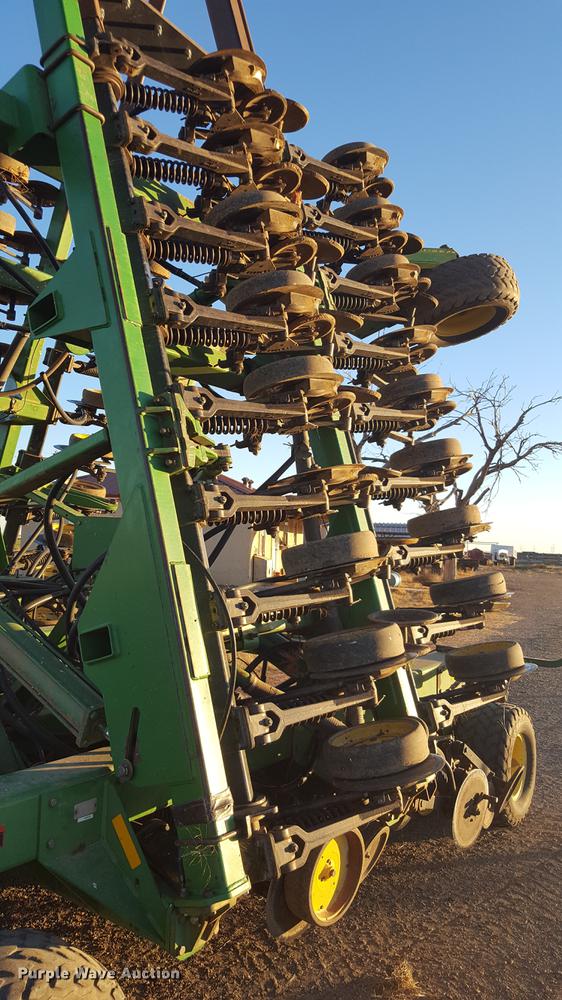 image for item BJ9915 John Deere 1850 air seeder