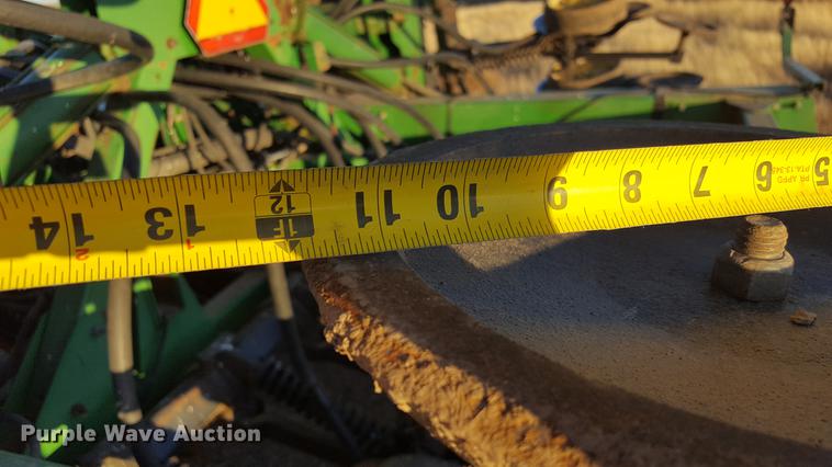 image for item BJ9915 John Deere 1850 air seeder