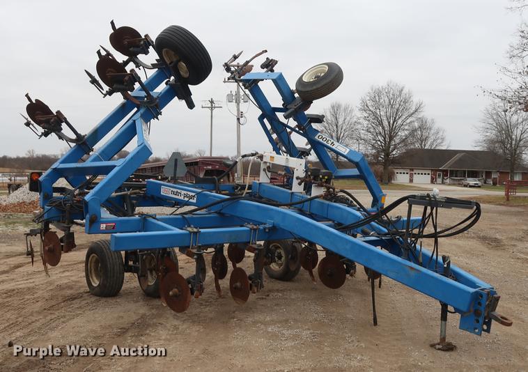 image for item DA6565 DMI Nutri-Placr 4300 anhydrous ammonia applicator