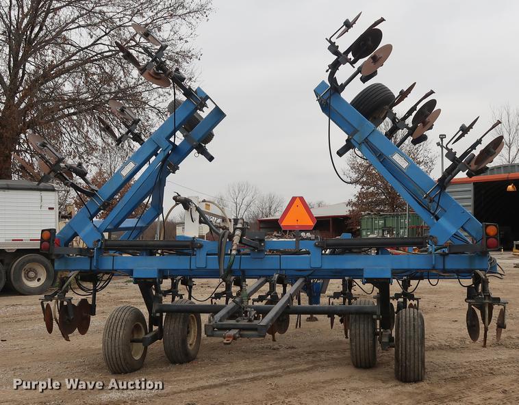 image for item DA6565 DMI Nutri-Placr 4300 anhydrous ammonia applicator