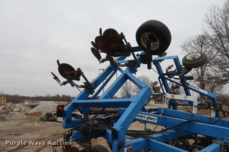 image for item DA6565 DMI Nutri-Placr 4300 anhydrous ammonia applicator