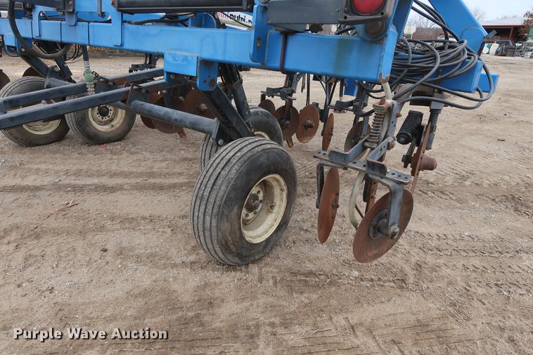 image for item DA6565 DMI Nutri-Placr 4300 anhydrous ammonia applicator