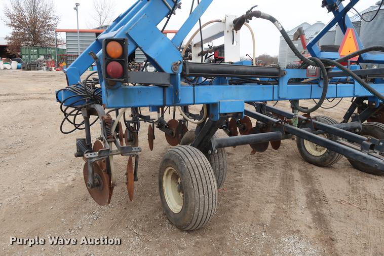 image for item DA6565 DMI Nutri-Placr 4300 anhydrous ammonia applicator