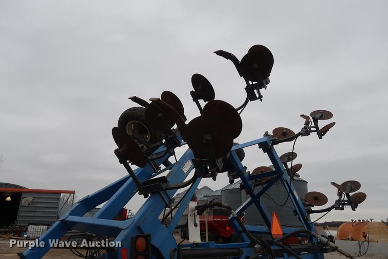 image for item DA6565 DMI Nutri-Placr 4300 anhydrous ammonia applicator