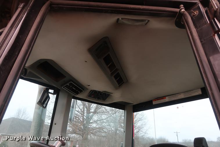 image for item DA6567 1996 White 6145 MFWD tractor