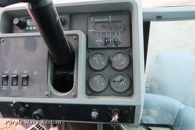 image for item DA6567 1996 White 6145 MFWD tractor