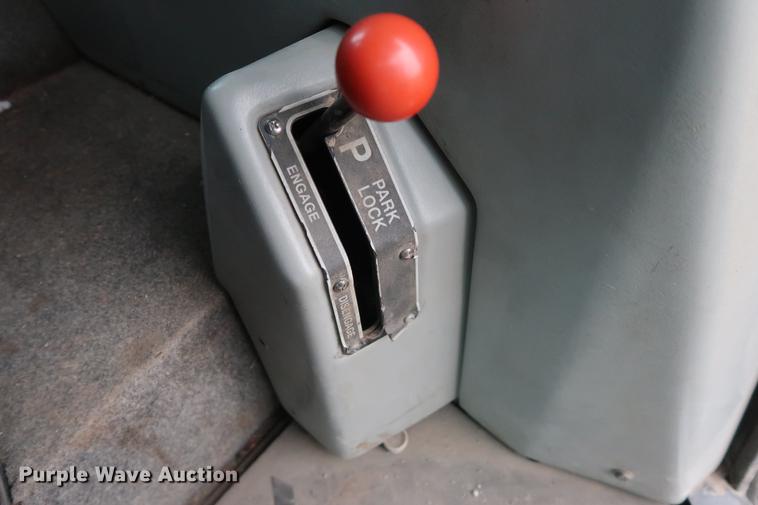 image for item DA6567 1996 White 6145 MFWD tractor