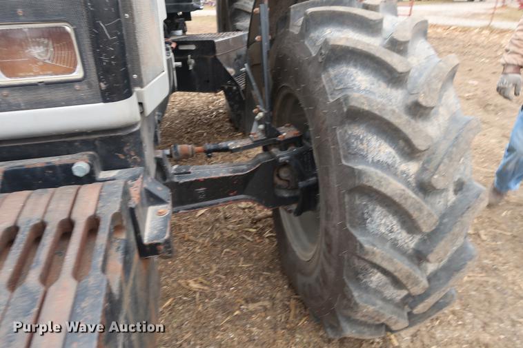 image for item DA6567 1996 White 6145 MFWD tractor