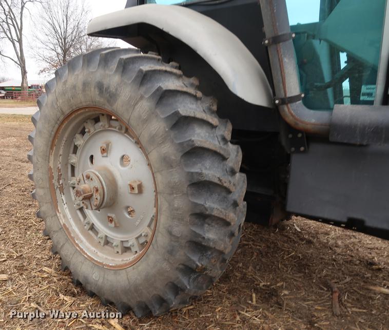 image for item DA6567 1996 White 6145 MFWD tractor