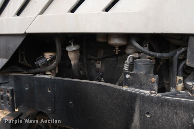 image for item DA6567 1996 White 6145 MFWD tractor