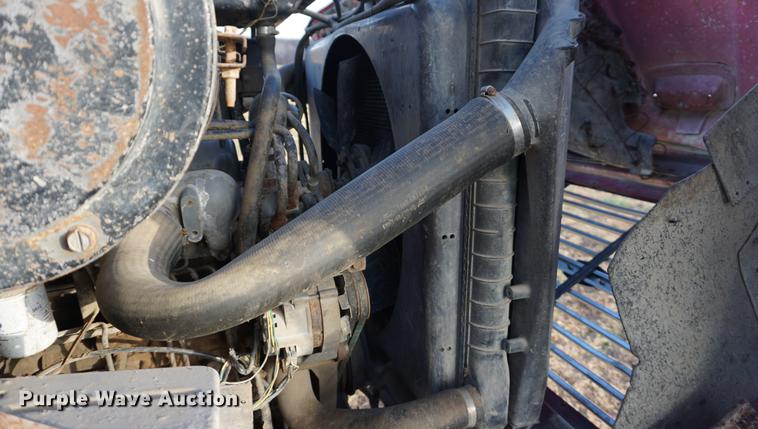 image for item DB0298 1989 Ford L8000 fertilizer tender truck