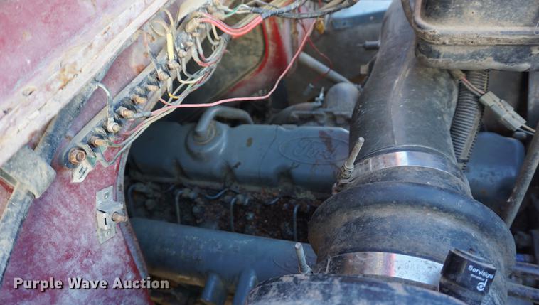 image for item DB0298 1989 Ford L8000 fertilizer tender truck