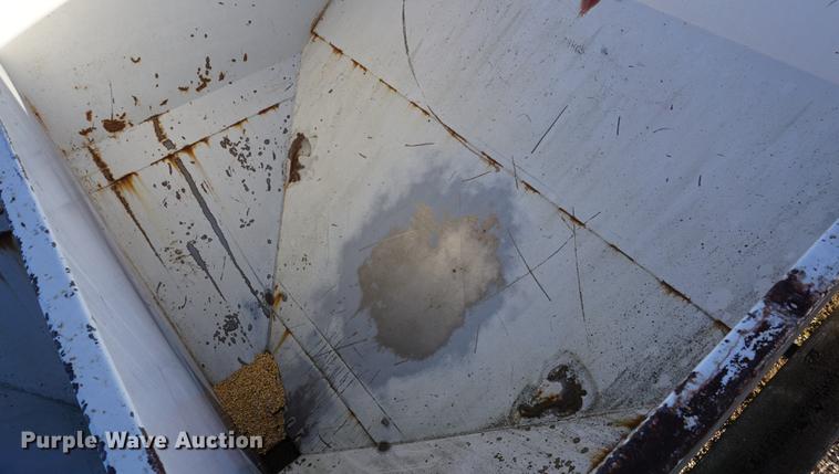 image for item DB0298 1989 Ford L8000 fertilizer tender truck