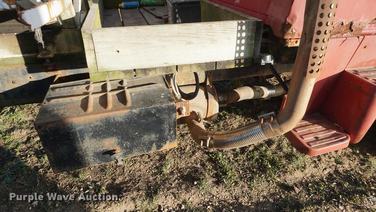 image for item DB0298 1989 Ford L8000 fertilizer tender truck