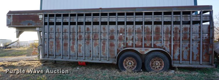 image for item DB0300 1992 Titan livestock trailer