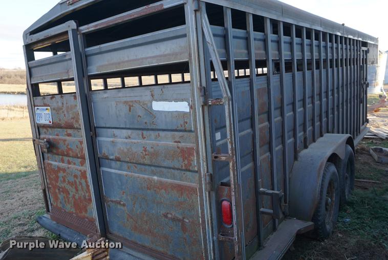 image for item DB0300 1992 Titan livestock trailer