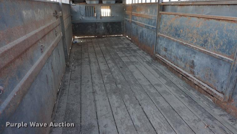 image for item DB0300 1992 Titan livestock trailer