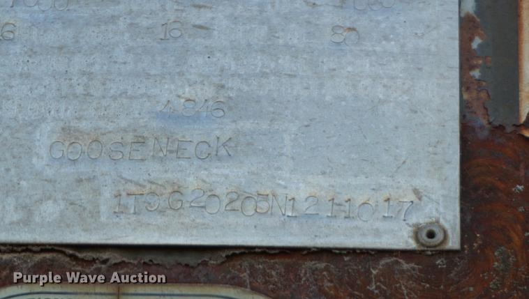 image for item DB0300 1992 Titan livestock trailer