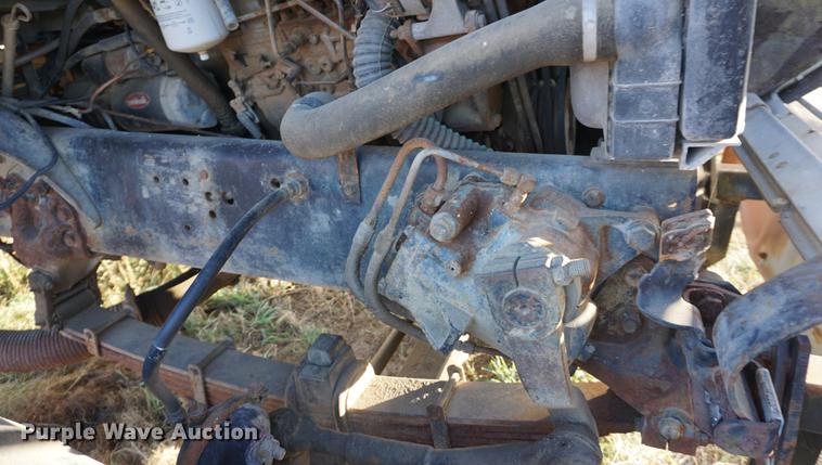 image for item DB0301 1992 Ford L8000 applicator truck
