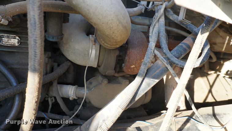 image for item DB0301 1992 Ford L8000 applicator truck