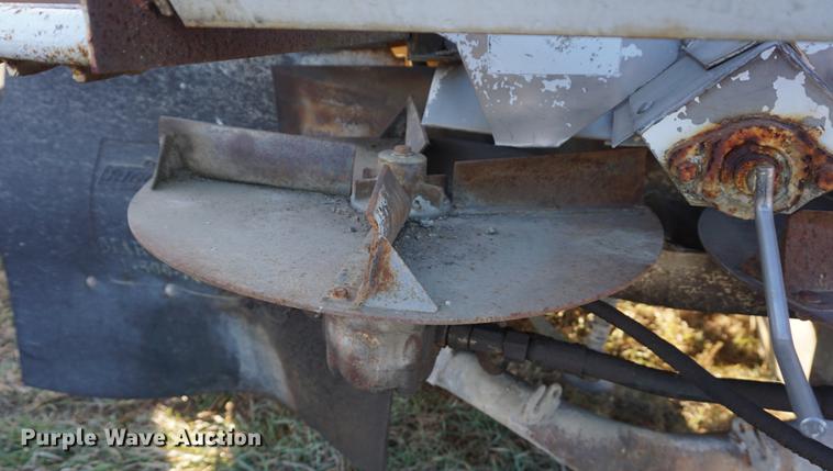 image for item DB0301 1992 Ford L8000 applicator truck