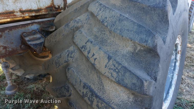 image for item DB0301 1992 Ford L8000 applicator truck