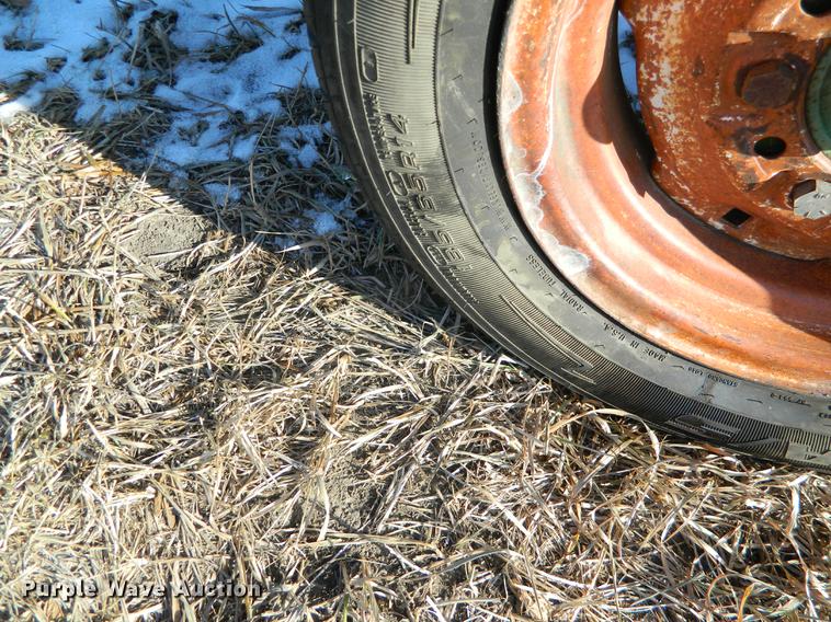 image for item DB6691 John Deere 336 small square baler