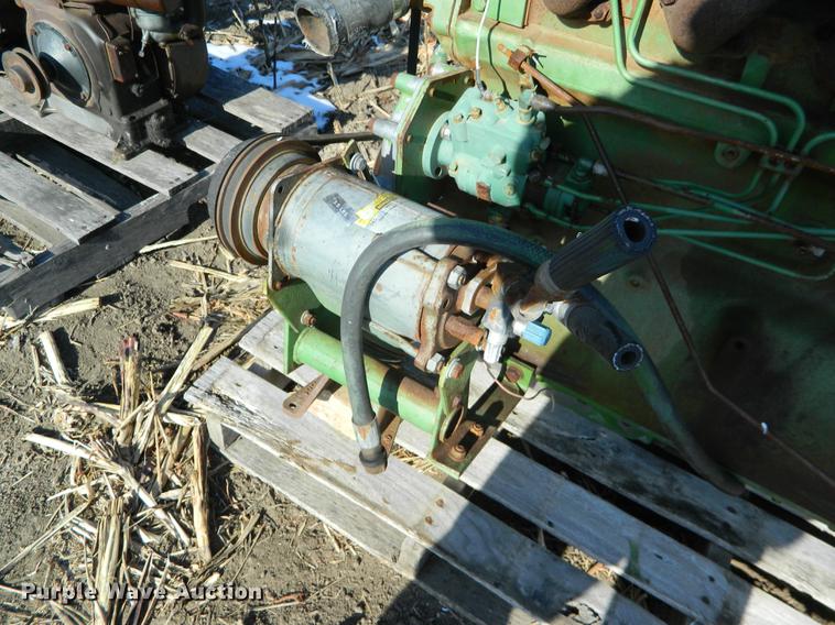 image for item DB6709 John Deere six cylinder diesel engine