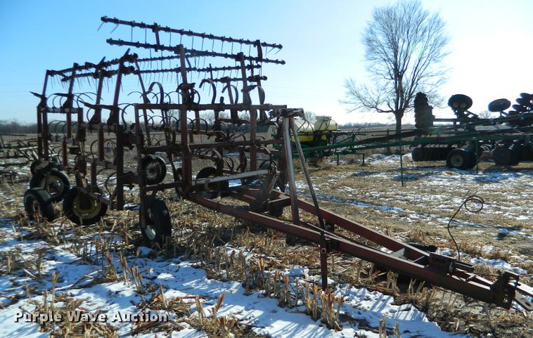 image for item DB6721 Noble spring tooth harrow