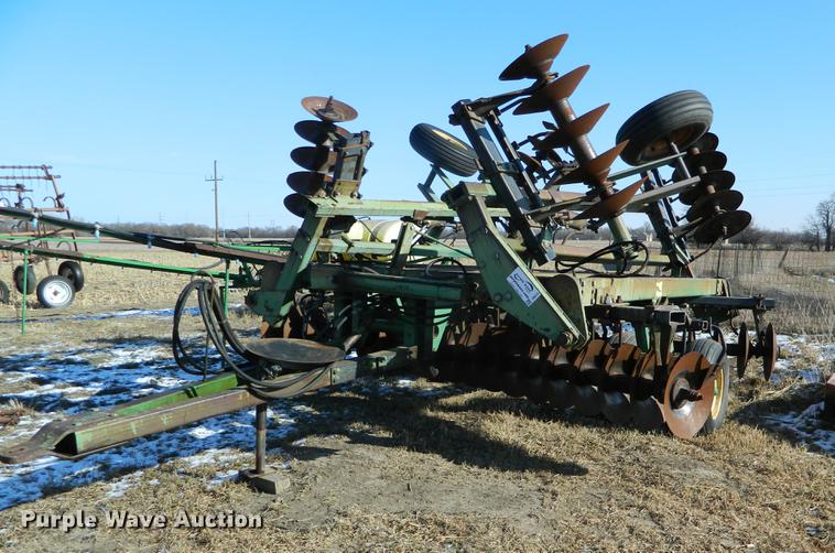 image for item DB6725 John Deere disk