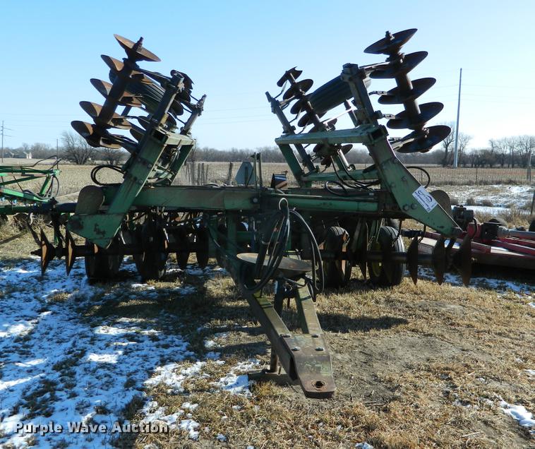 image for item DB6725 John Deere disk