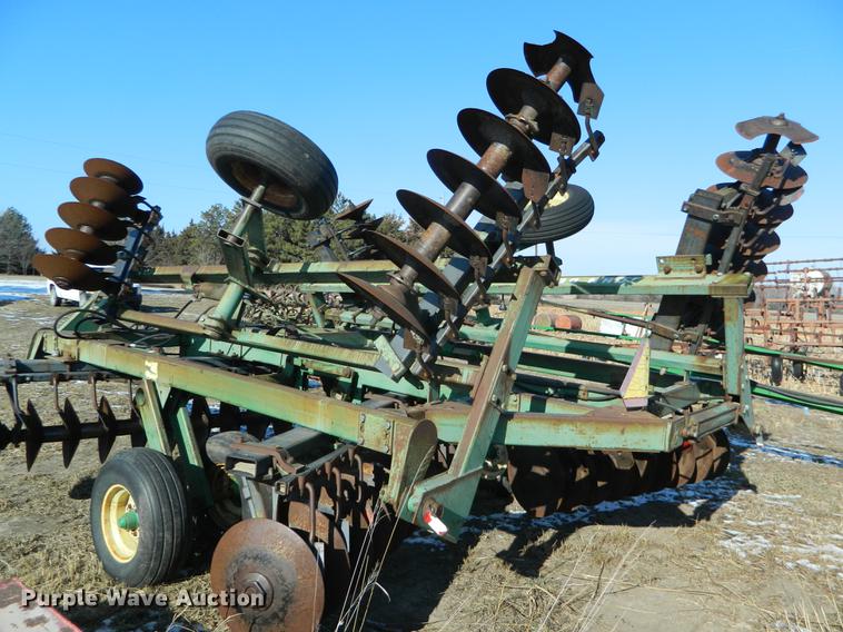 image for item DB6725 John Deere disk