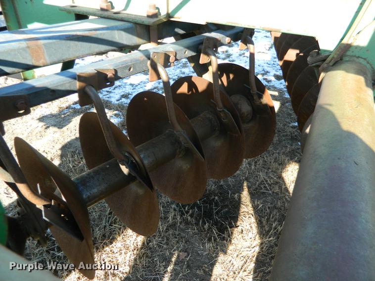 image for item DB6725 John Deere disk