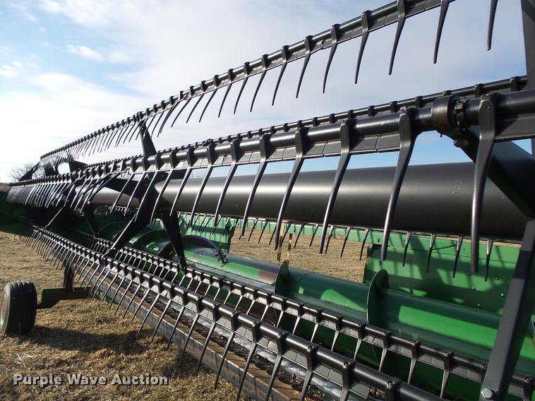 image for item DB7315 1995 John Deere 925 flex head