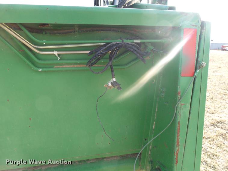 image for item DB7315 1995 John Deere 925 flex head