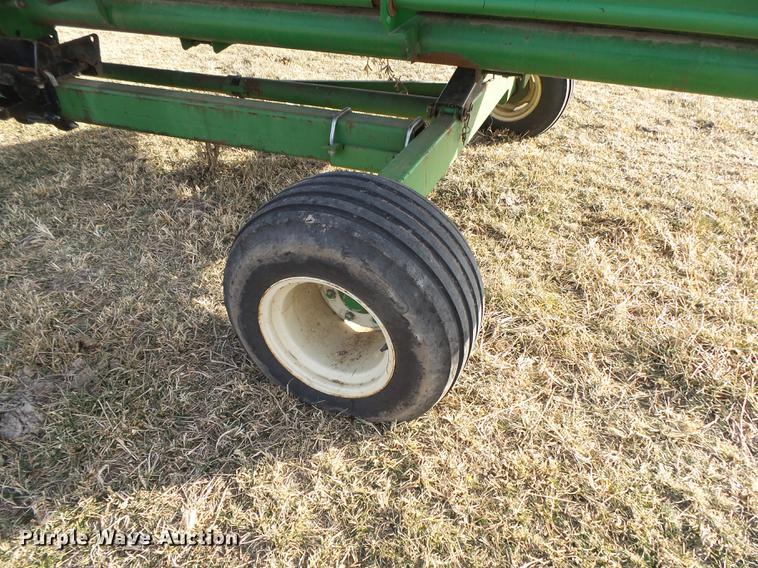 image for item DB7315 1995 John Deere 925 flex head