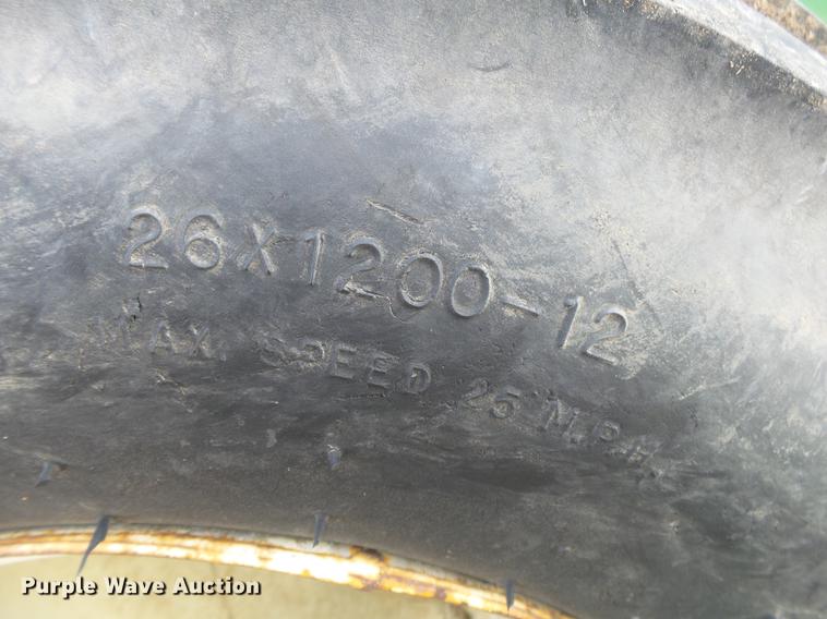 image for item DB7315 1995 John Deere 925 flex head