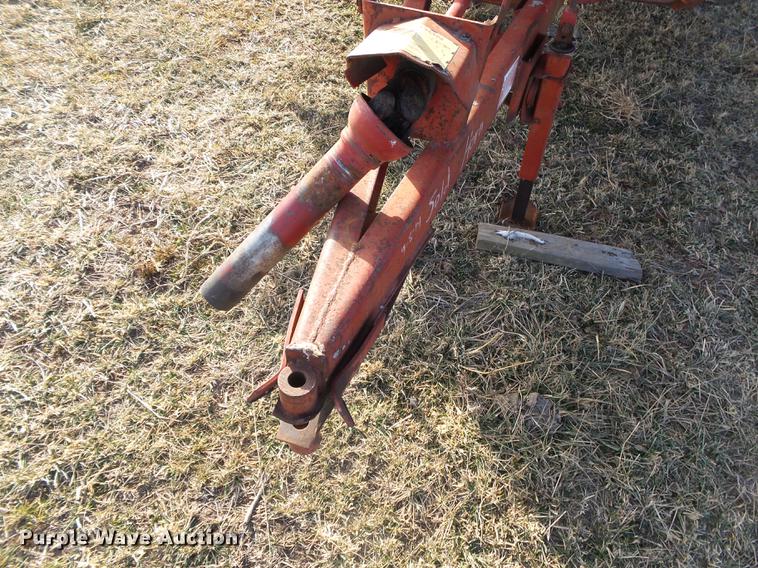 image for item DB7317 New Holland Stackliner 1034 bale stacker