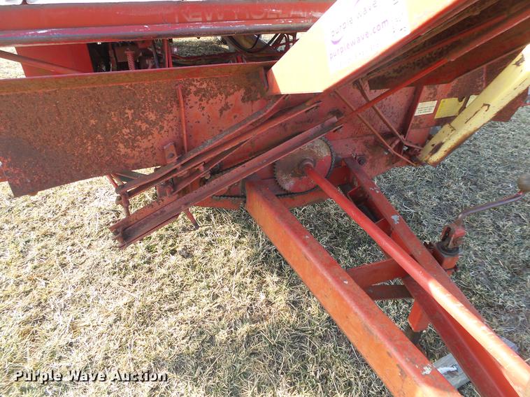 image for item DB7317 New Holland Stackliner 1034 bale stacker