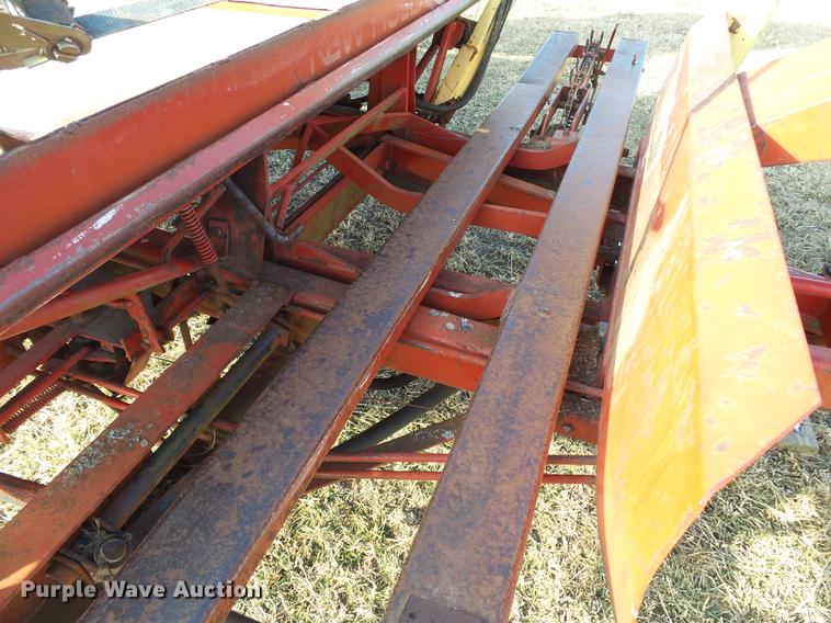 image for item DB7317 New Holland Stackliner 1034 bale stacker